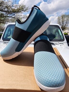 Kuru The Ellie Teal Blue Mist Gray Slip-On Sneakers! Discontinued! Support!